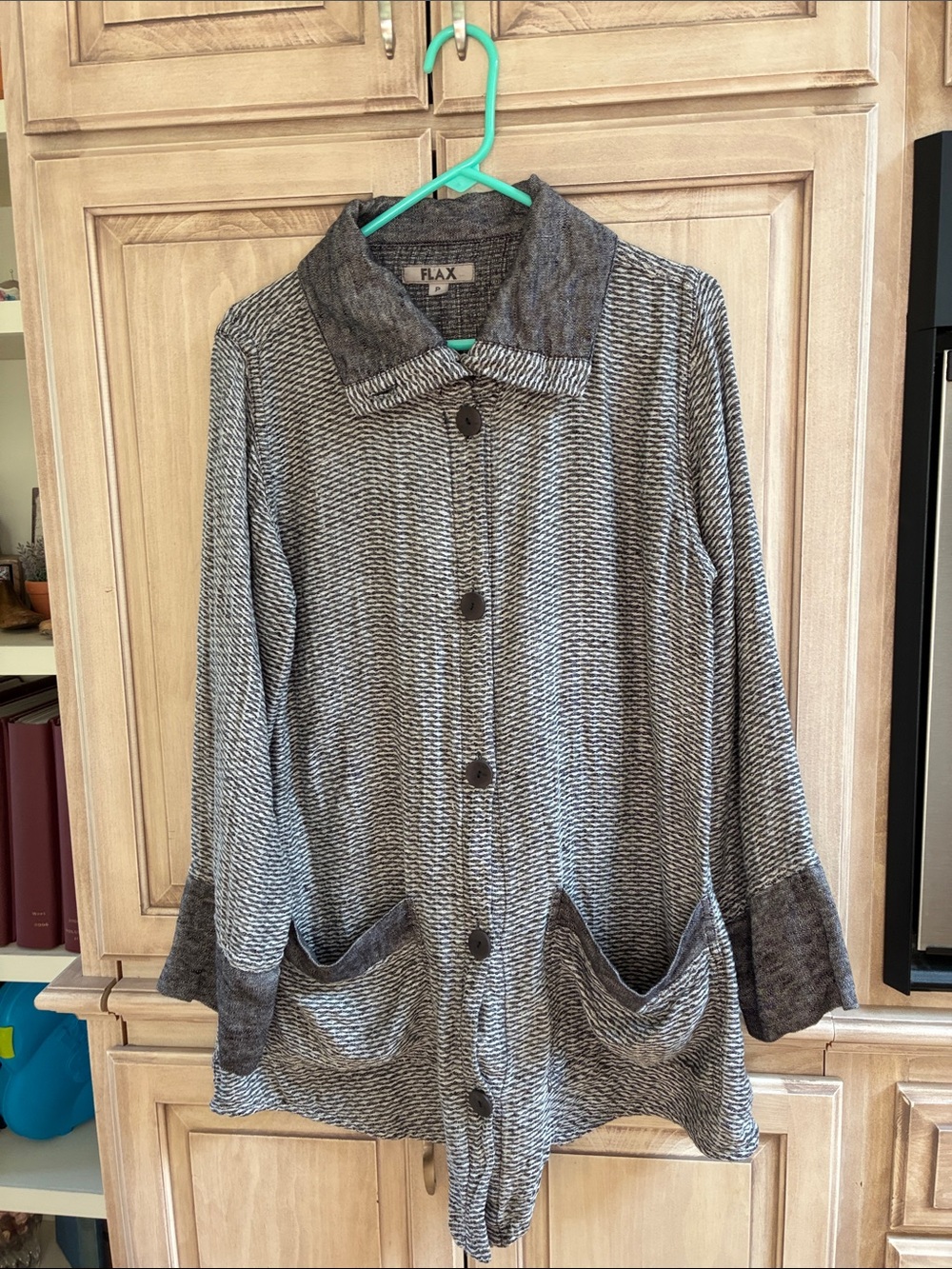 Flax Gray Textured Button-Front javket Coat with Dark Trim